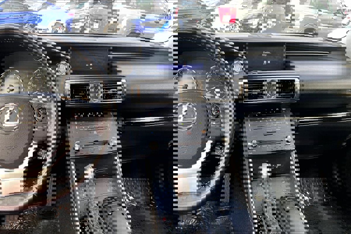 Used 2015 Lexus IS 250 w/ Navigation System Package image 6