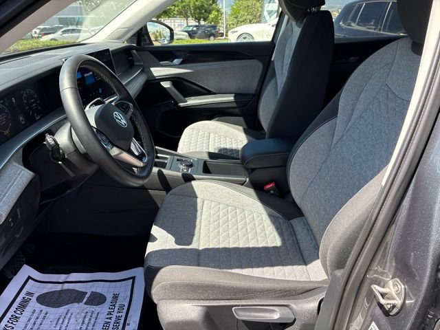Certified 2025 Volkswagen Tiguan S AWD/4WD image 11