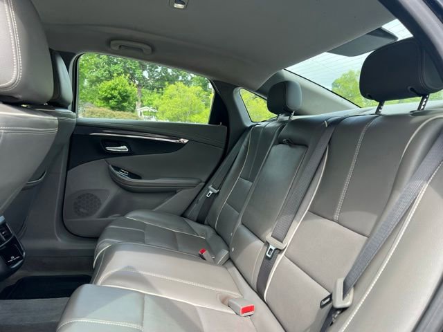 Used 2017 Chevrolet Impala Premier w/ Enhanced Convenience Package FWD image 16