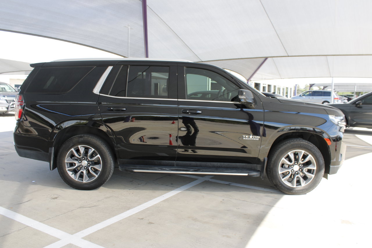 Used 2024 Chevrolet Tahoe LT w/ LT Signature Package AWD/4WD image 9
