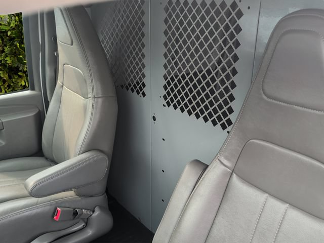 Used 2021 Chevrolet Express 2500 RWD image 12
