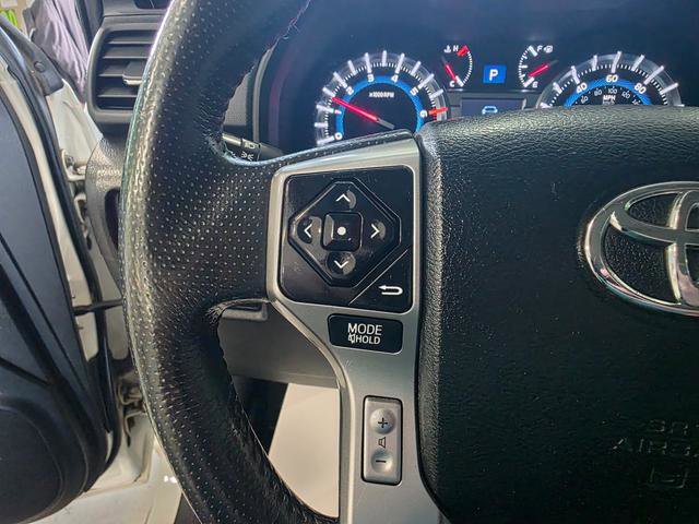 Used 2015 Toyota 4Runner SR5 AWD/4WD image 15