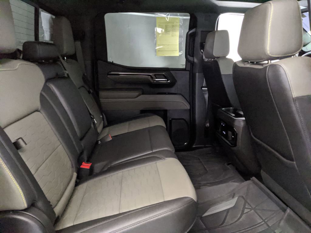 Used 2024 Chevrolet Silverado 1500 ZR2 w/ Technology Package image 25