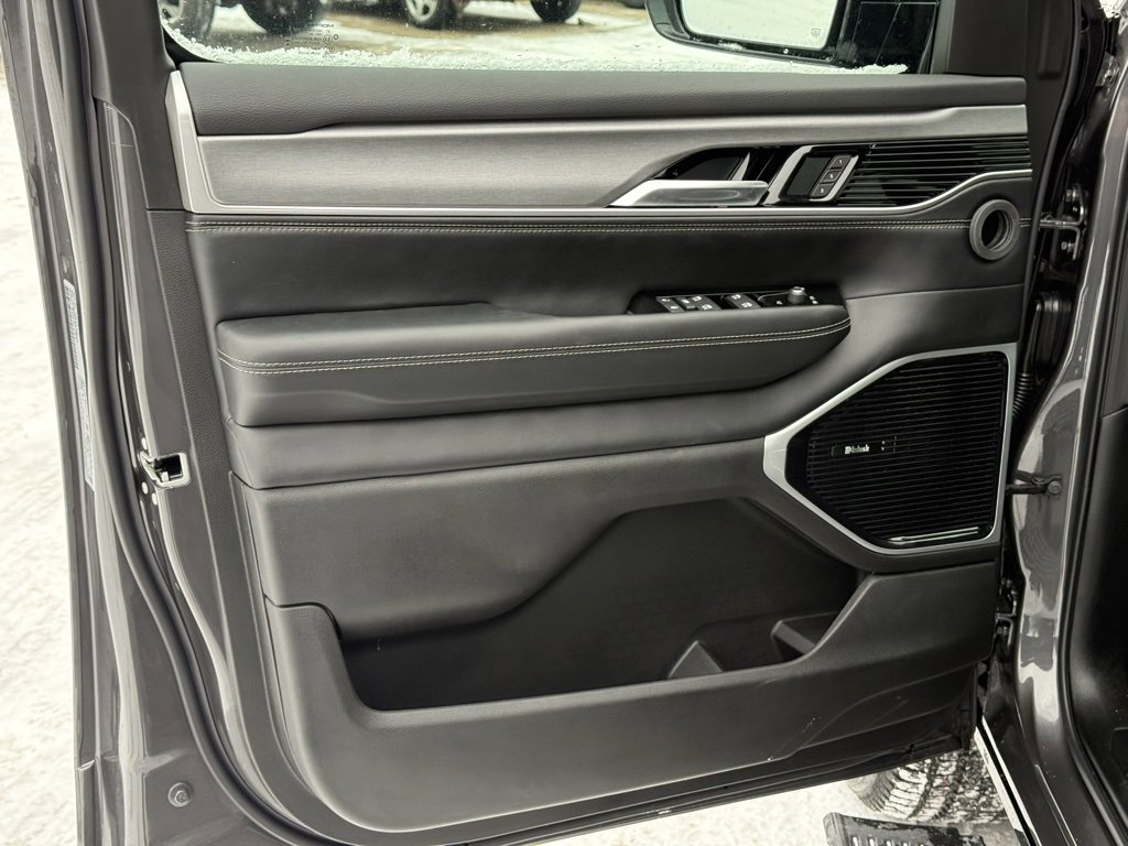 New 2026 Jeep Grand Wagoneer L Limited image 13