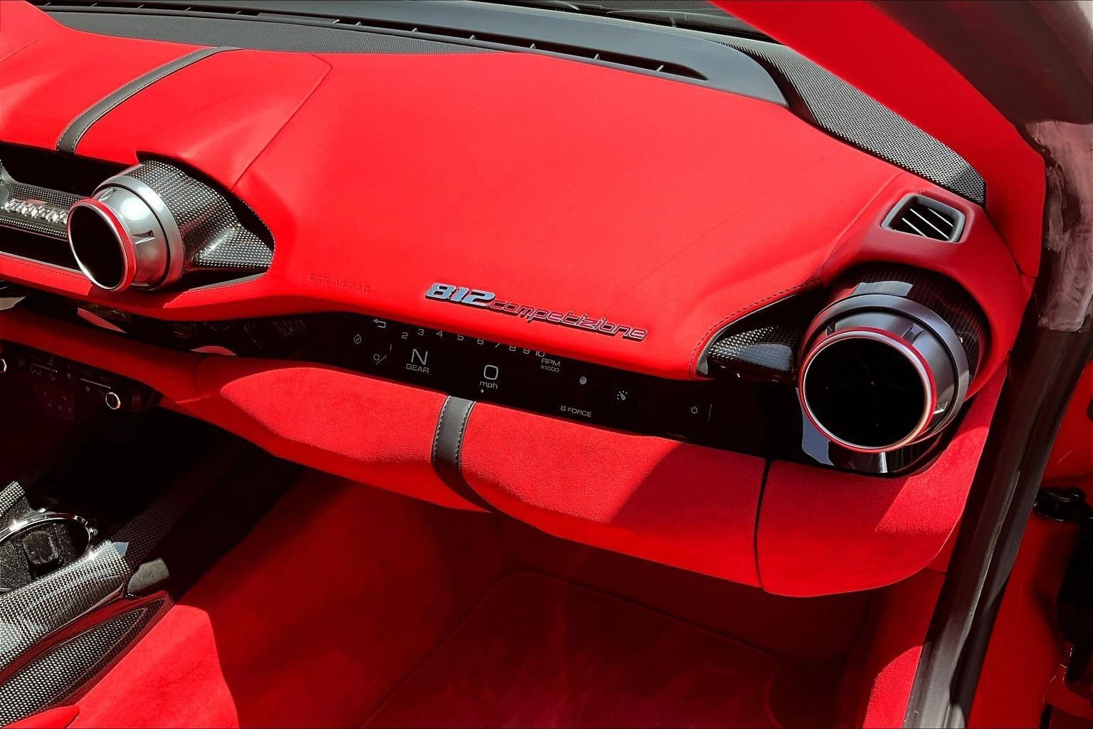 Used 2022 Ferrari 812 Competizione RWD image 21