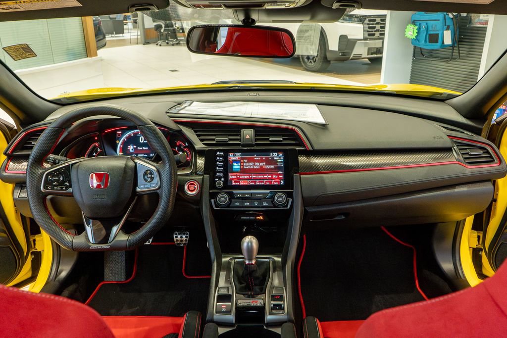 Used 2021 Honda Civic Type R Limited image 19