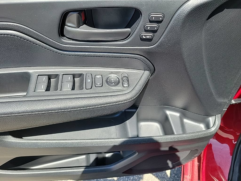 Used 2025 Honda Odyssey Sport-L image 13