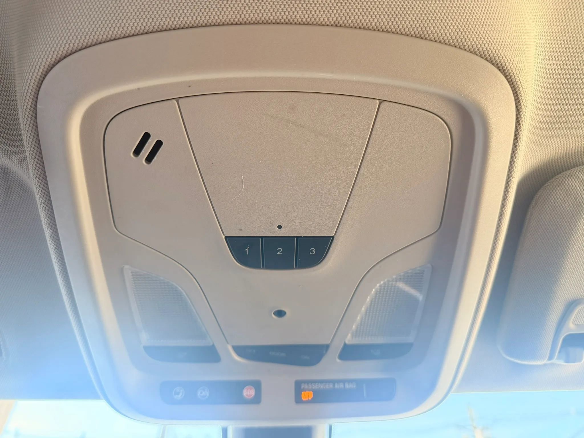 Used 2016 Chevrolet Impala LT w/ Convenience Package image 21