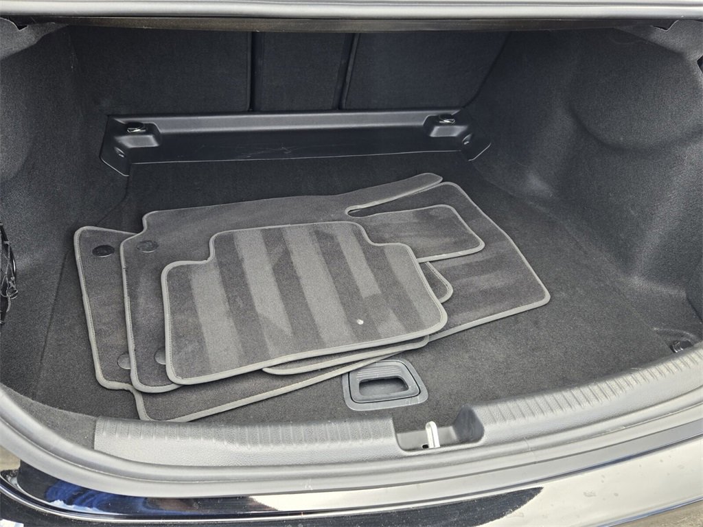 Used 2025 Mercedes-Benz C 300 image 14