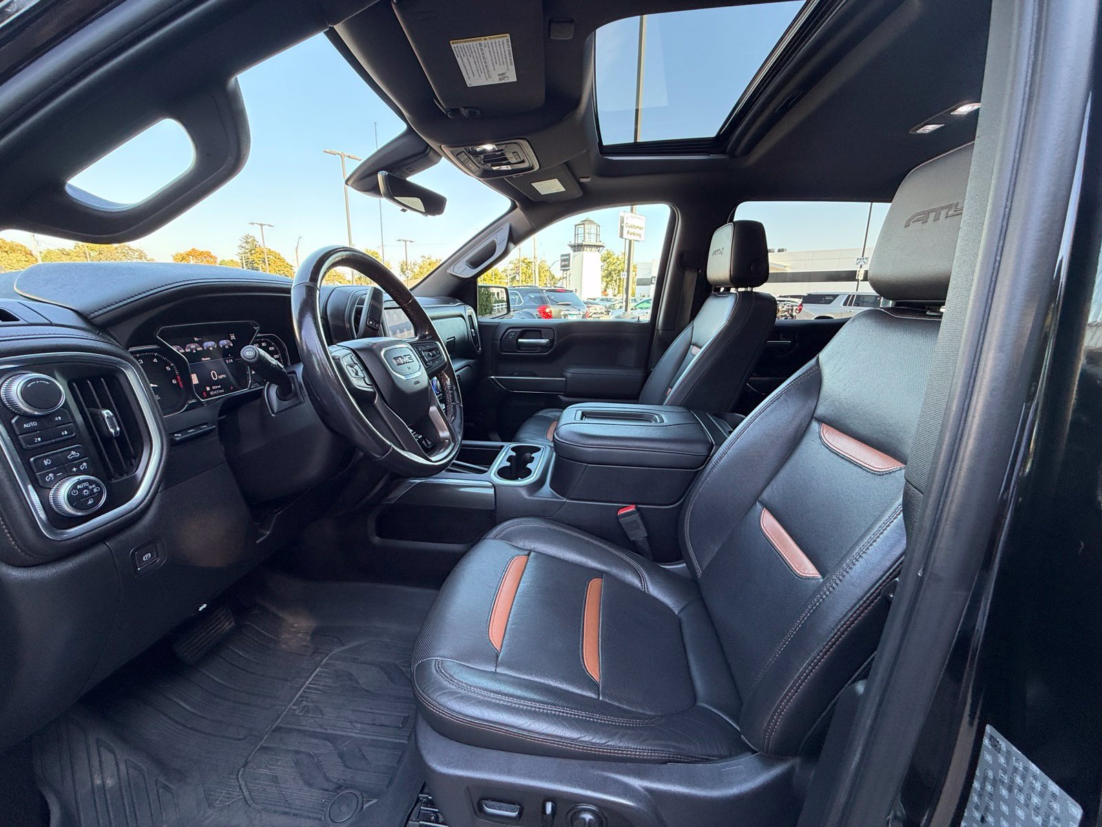Used 2019 GMC Sierra 1500 AT4 w/ AT4 Premium Package AWD/4WD image 4