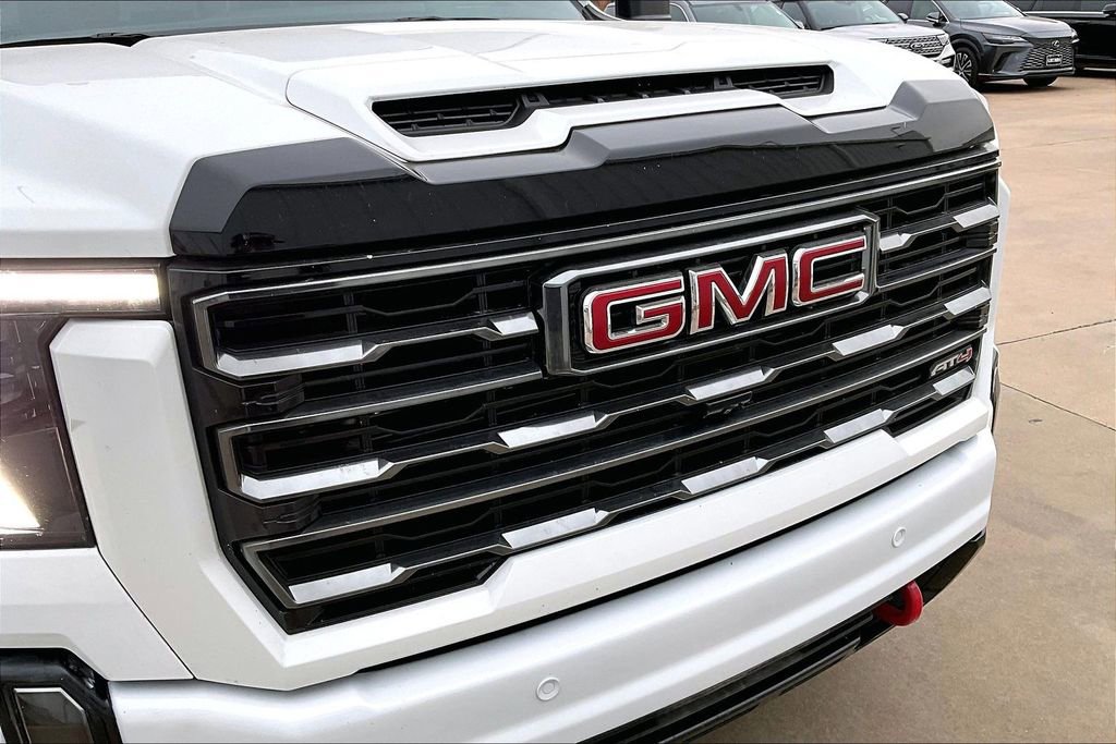 Used 2024 GMC Sierra 2500 AT4 w/ AT4 Premium Plus Package image 38