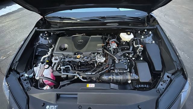Used 2025 Toyota Camry SE image 37
