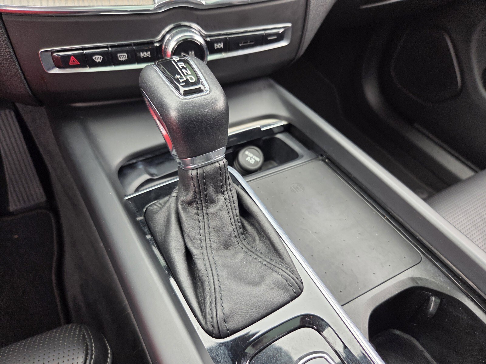 Used 2021 Volvo XC60 T5 Inscription w/ Advanced Package image 19