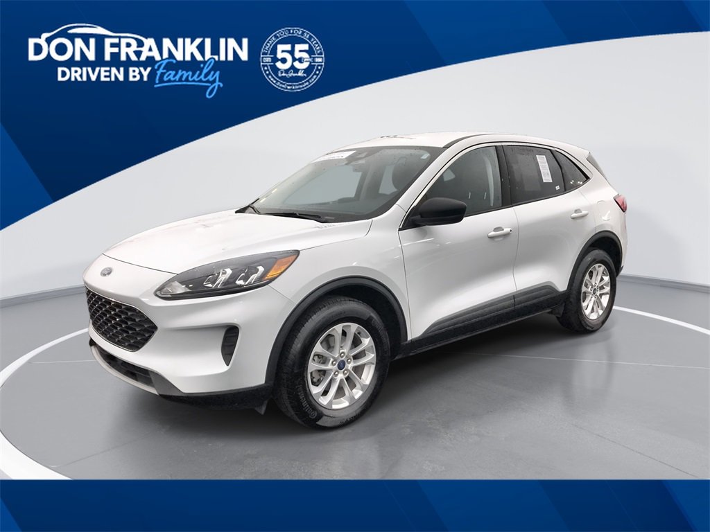 Used 2022 Ford Escape SE image 1