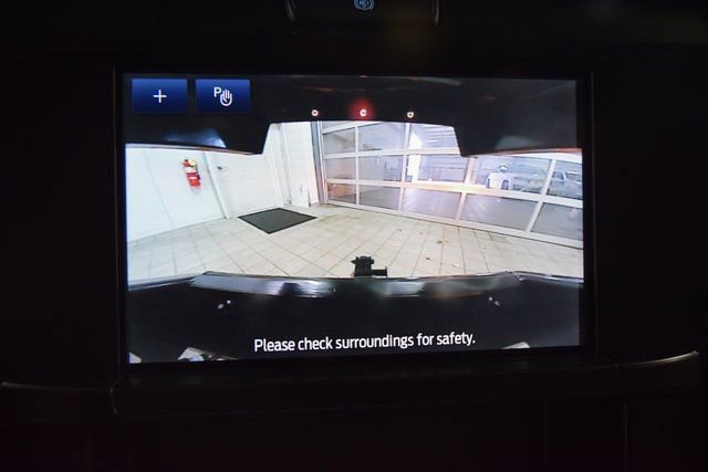 Used 2025 Ford F550 4x4 Crew Cab Super Duty image 38