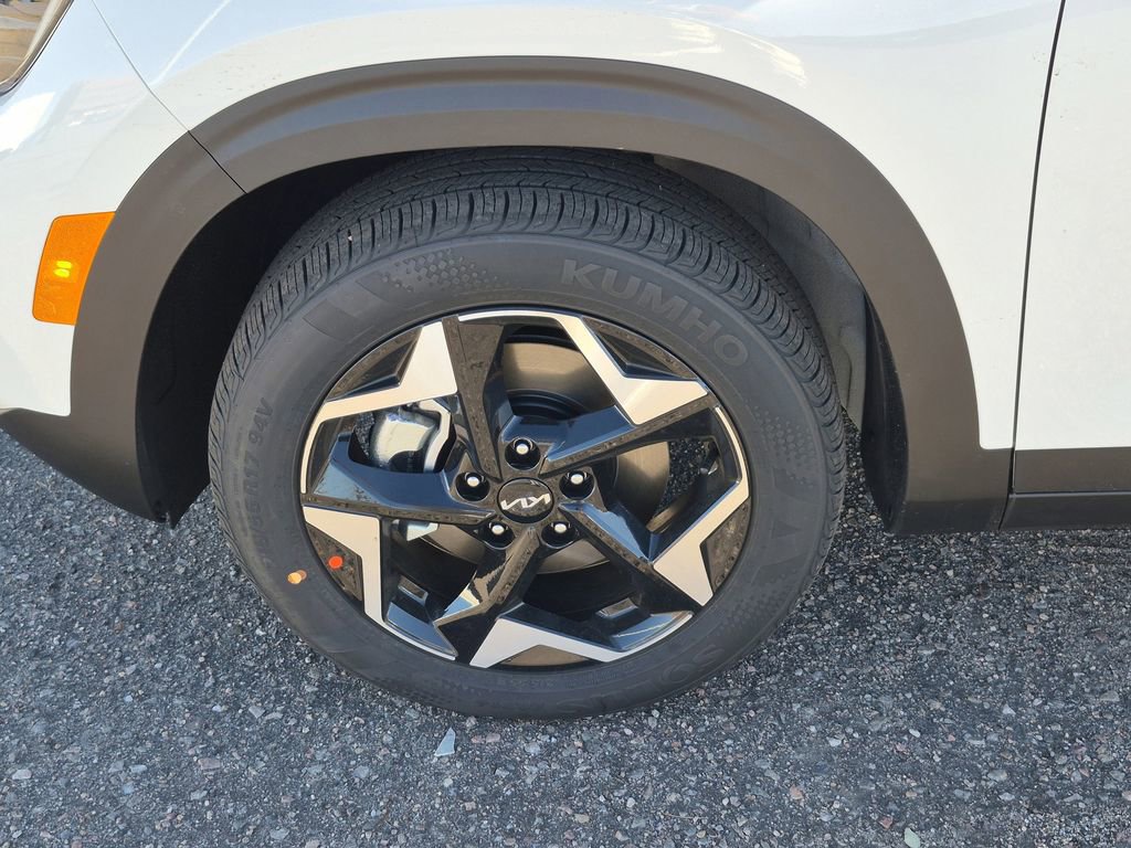 New 2026 Kia Seltos S image 17