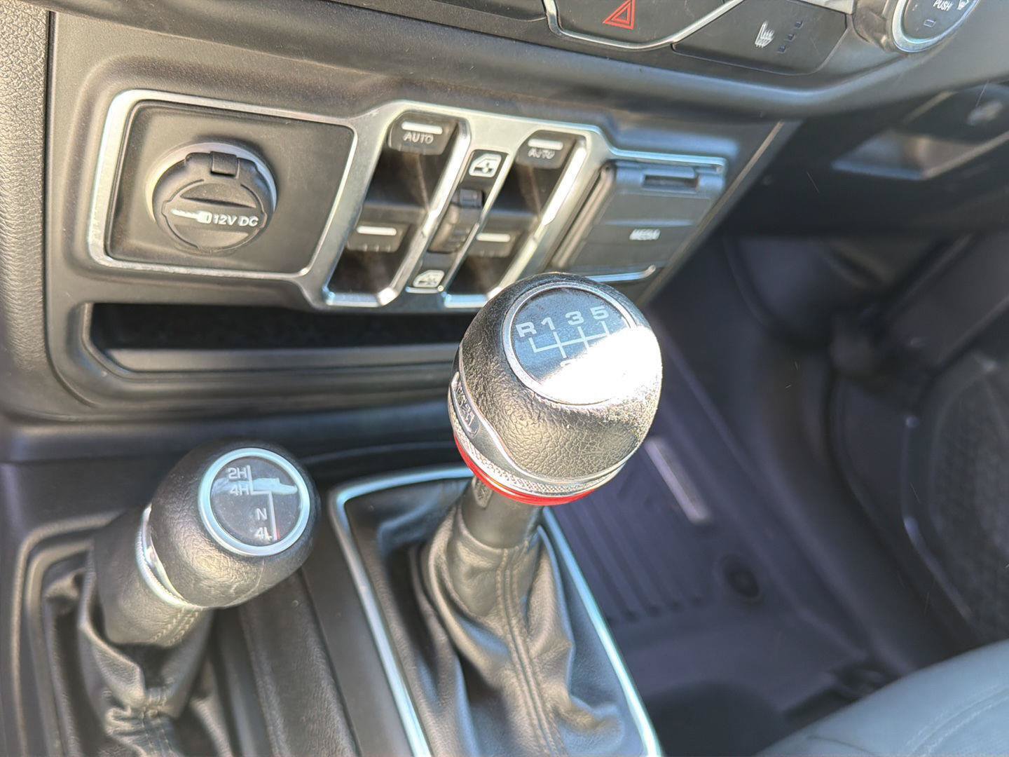 Used 2019 Jeep Wrangler Unlimited Sport S AWD/4WD image 28