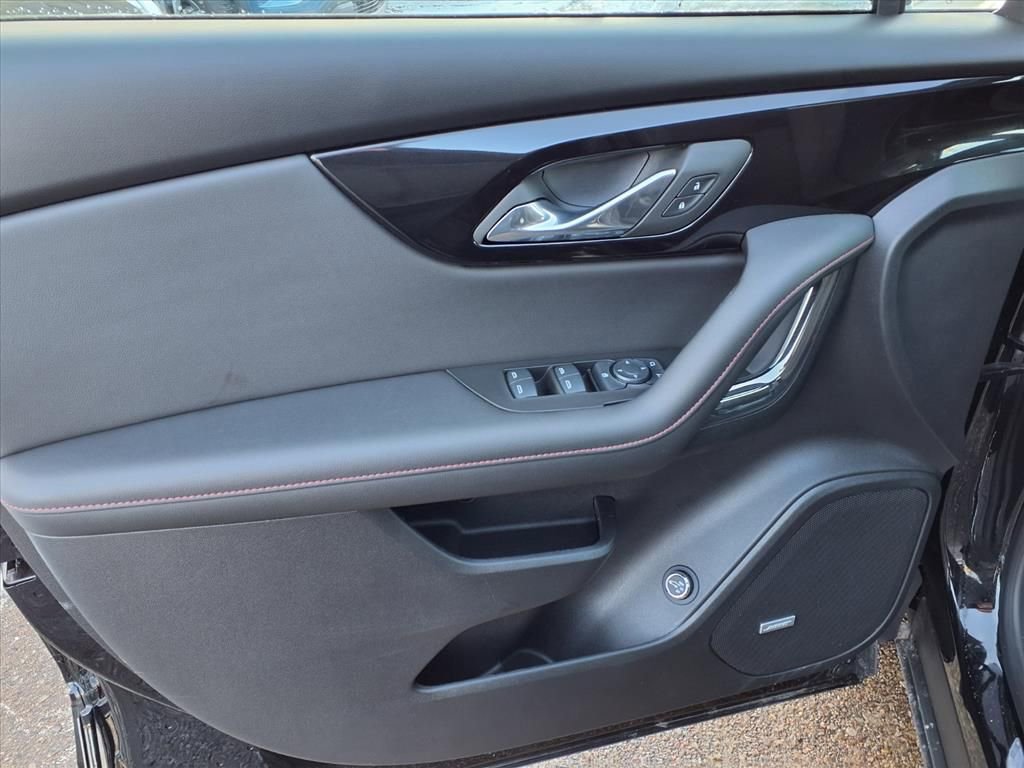 Used 2025 Chevrolet Blazer RS image 14