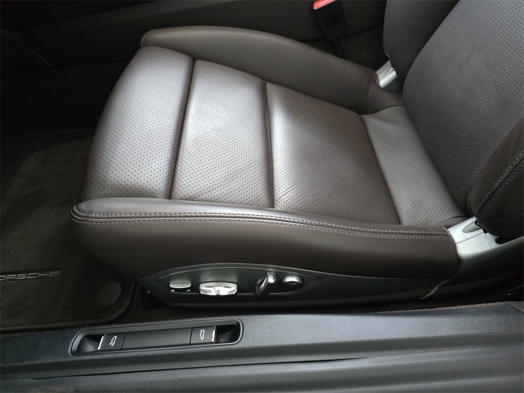 Used 2015 Porsche Boxster S image 25