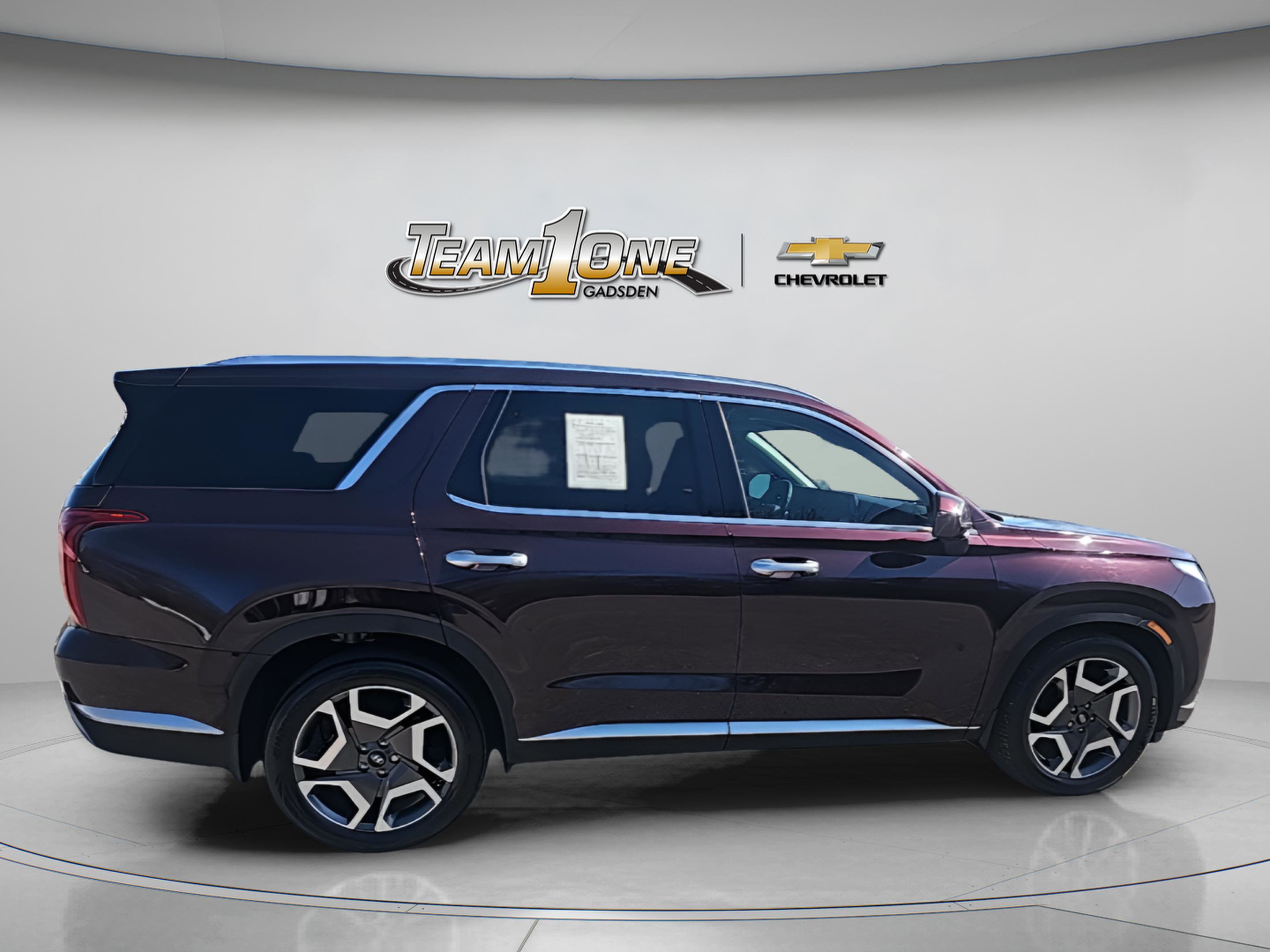 Used 2023 Hyundai Palisade SEL w/ Premium Package image 9