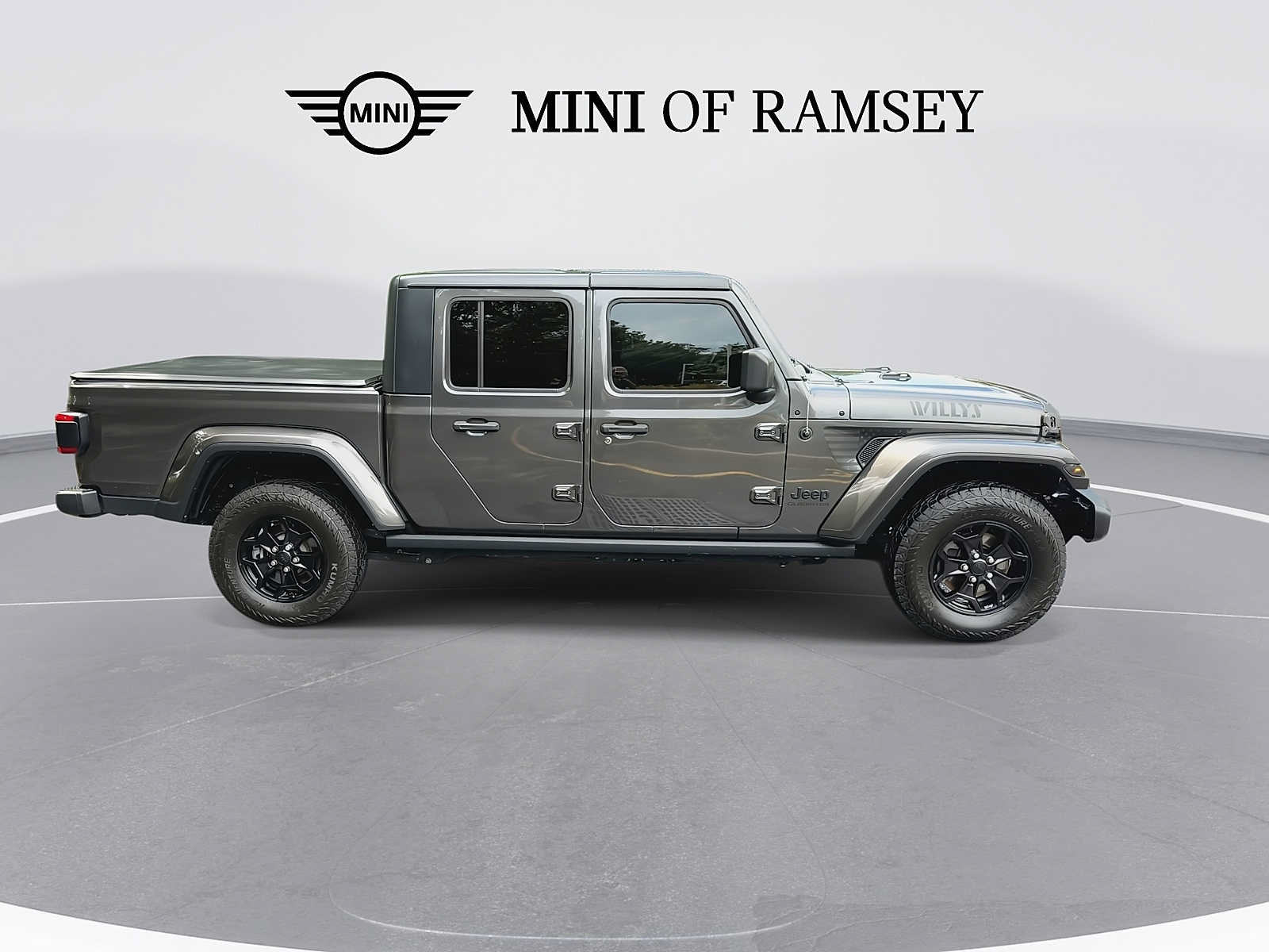 Used 2021 Jeep Gladiator Sport AWD/4WD image 9