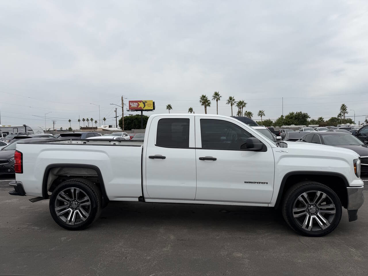 Used 2019 GMC Sierra 1500 Limited w/ Sierra Convenience Package AWD/4WD image 25