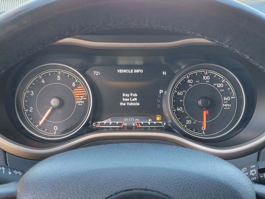 Used 2018 Jeep Cherokee Limited image 7