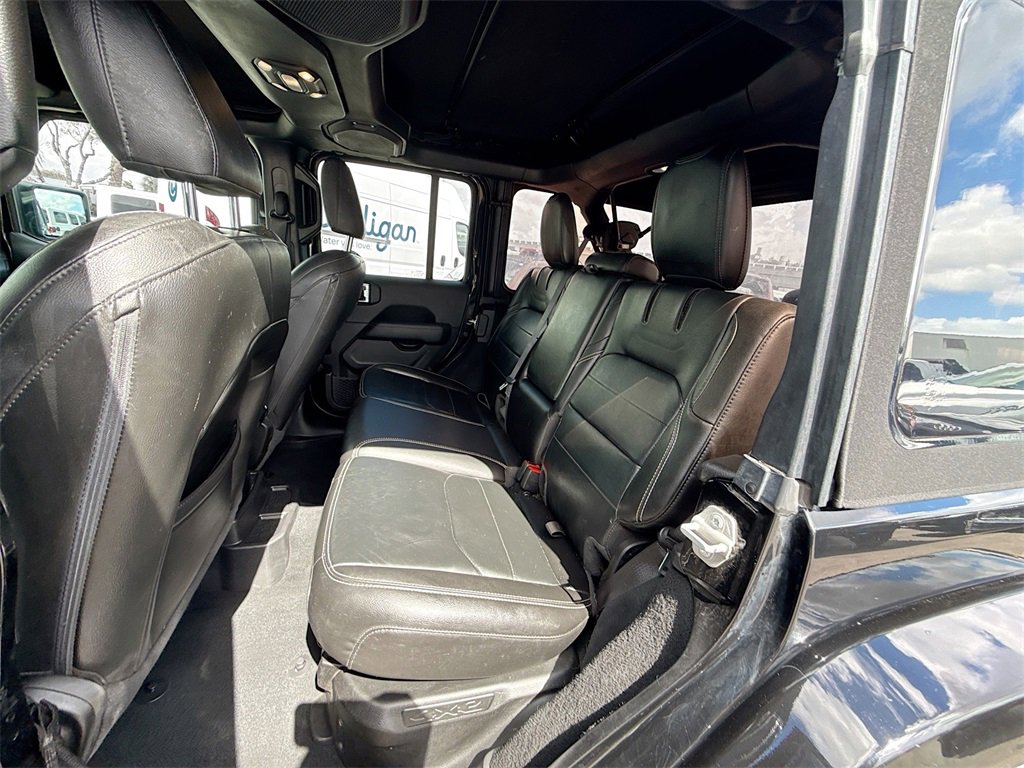 Used 2022 Jeep Wrangler Unlimited Sahara w/ Cold Weather Group image 27