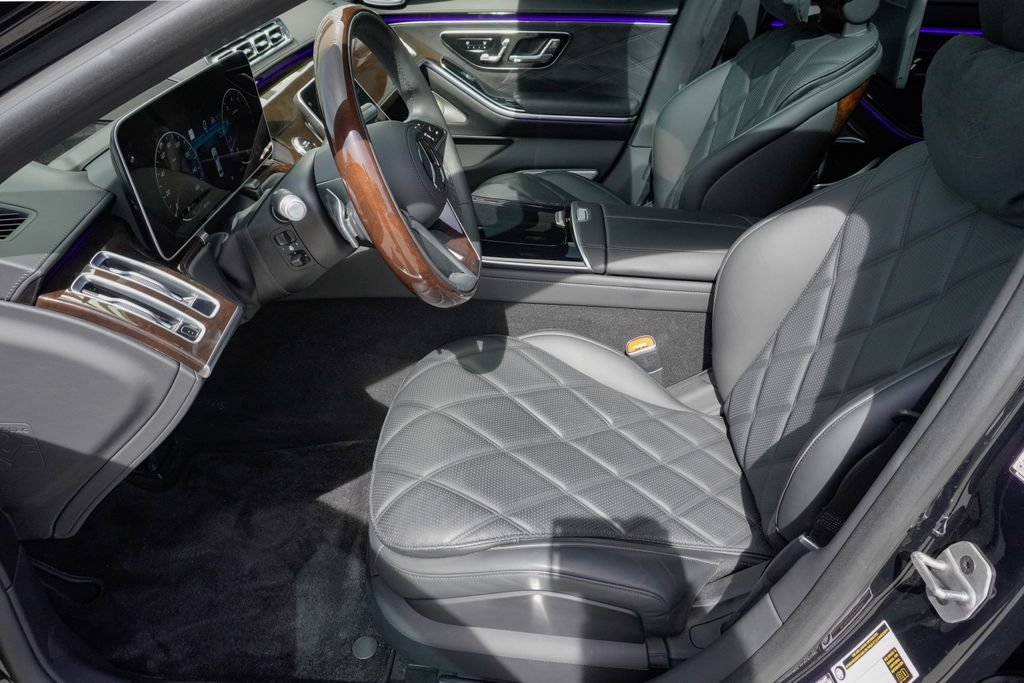 Used 2025 Mercedes-Benz Maybach S 680 4MATIC image 19