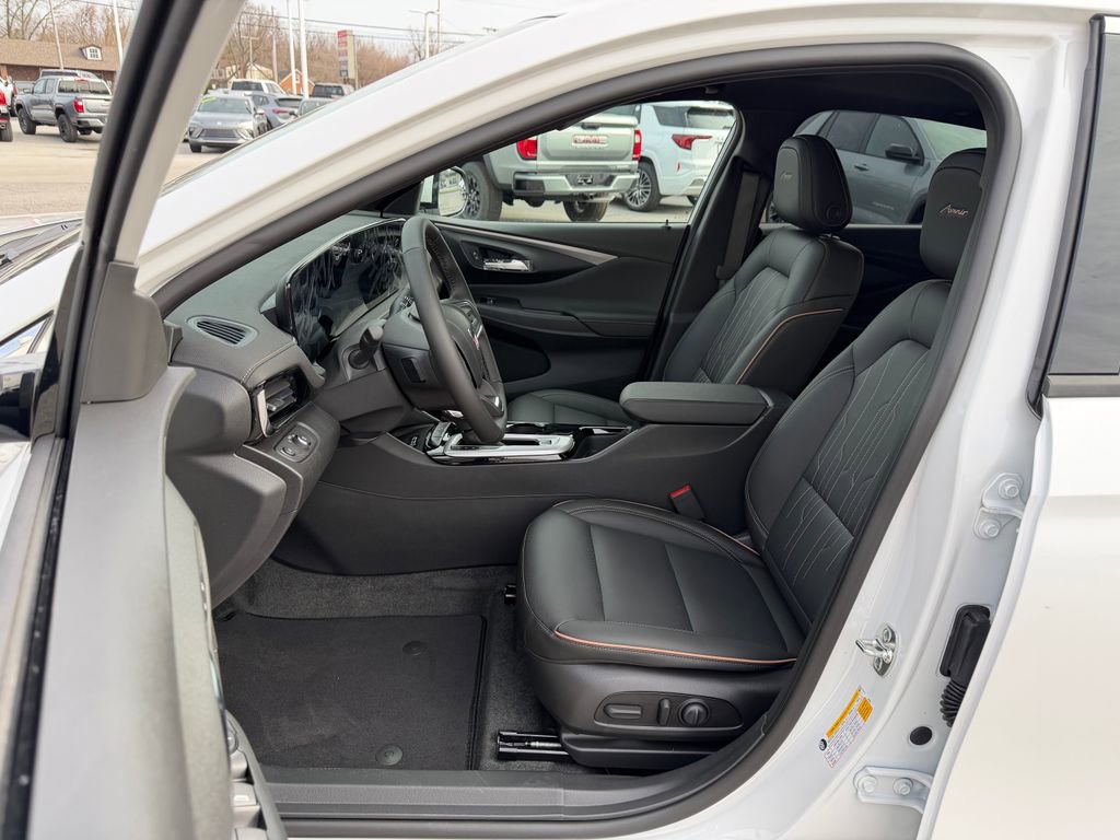 New 2026 Buick Envista Avenir image 16