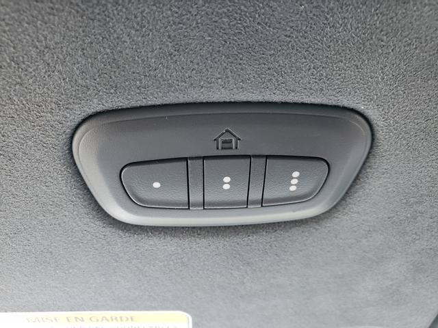 Used 2024 Jeep Grand Wagoneer Series III w/ Rear Seat Video Group 1 AWD/4WD image 25