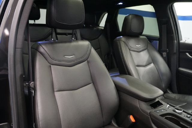 Used 2024 Cadillac XT5 Premium Luxury w/ LPO, Floor Liner Package AWD/4WD image 18