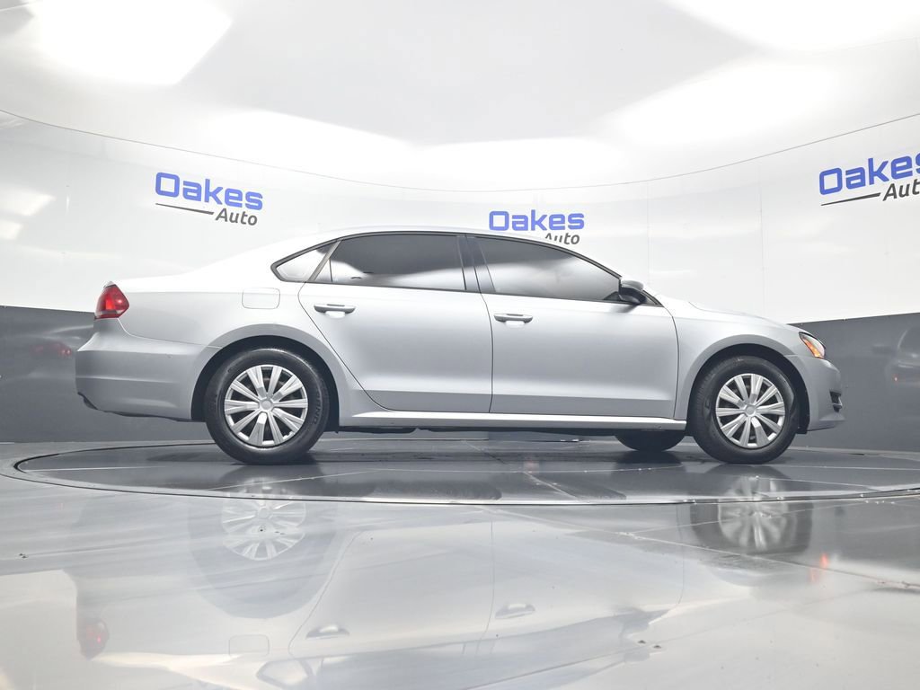 Used 2014 Volkswagen Passat 1.8T S image 38