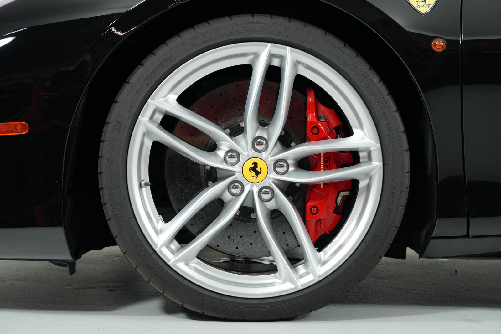 Certified 2017 Ferrari 488 Spider RWD image 9