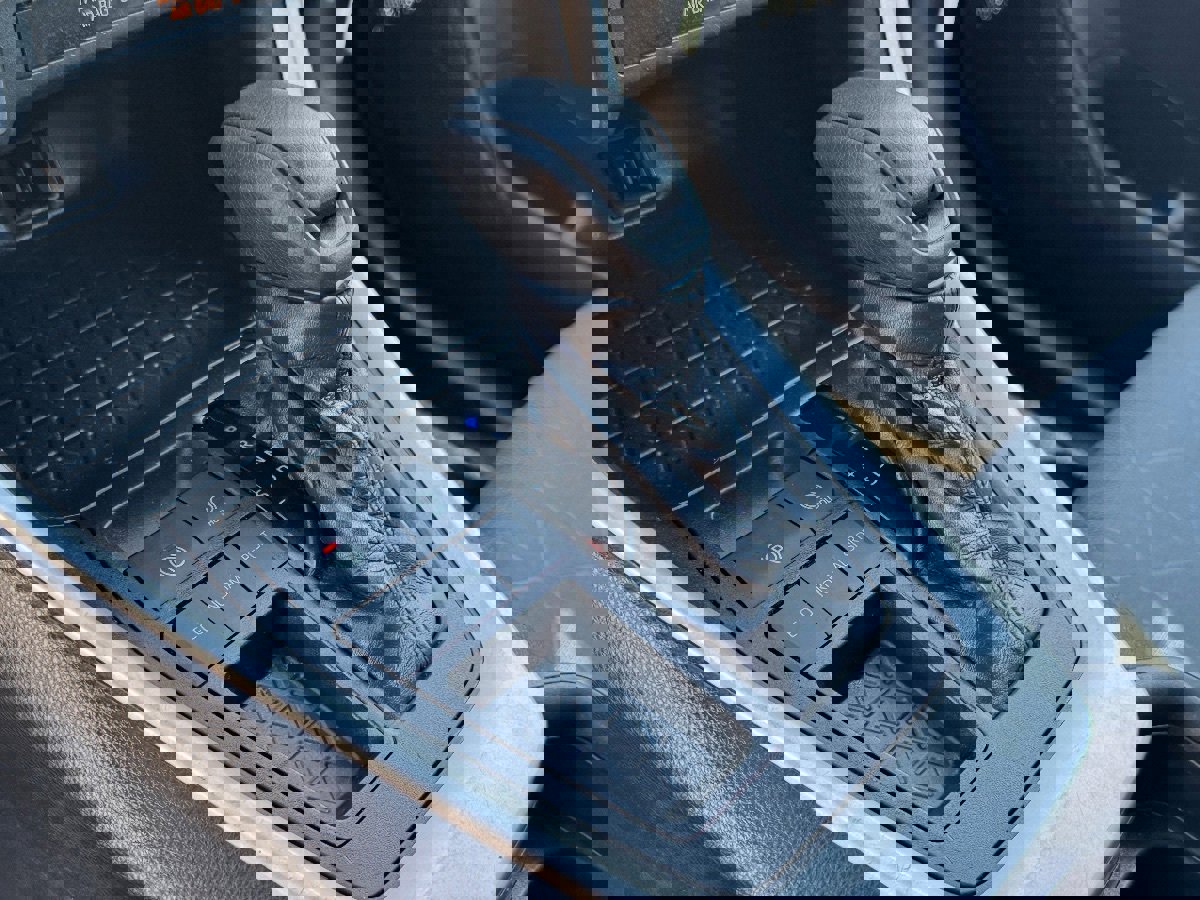 Used 2021 Toyota RAV4 XLE image 27