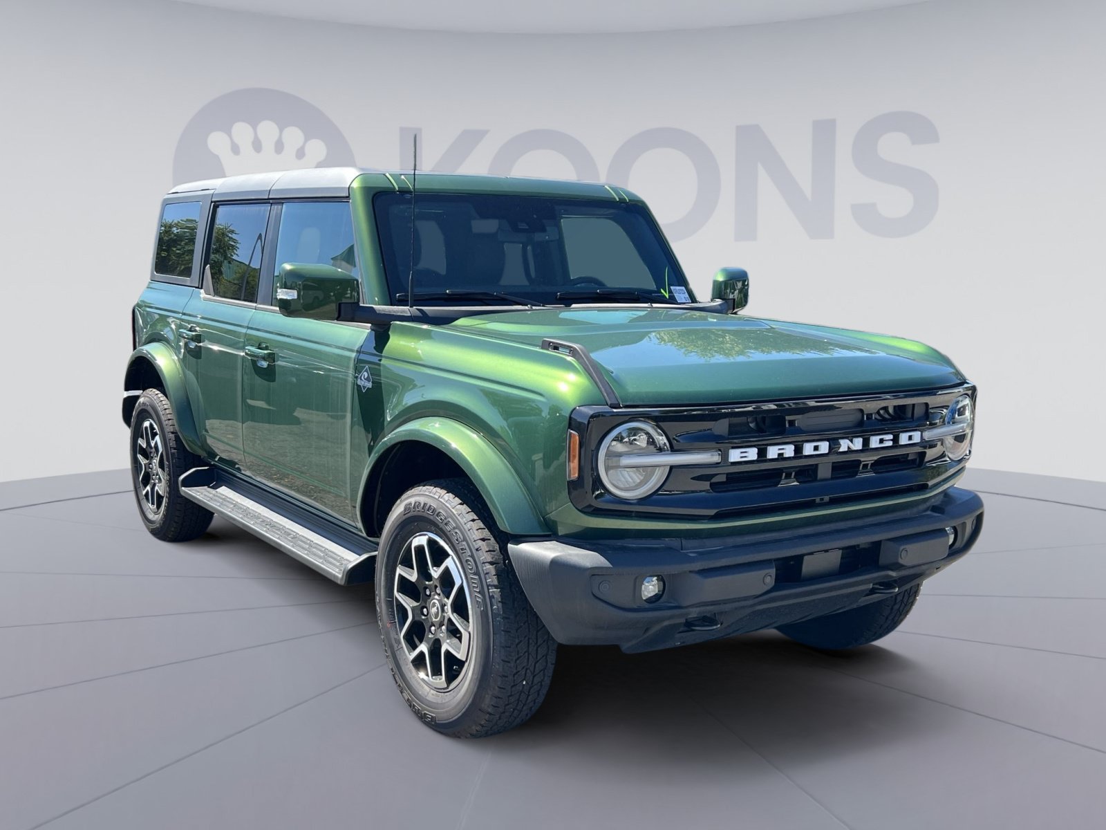 New 2025 Ford Bronco Outer Banks AWD/4WD image 2
