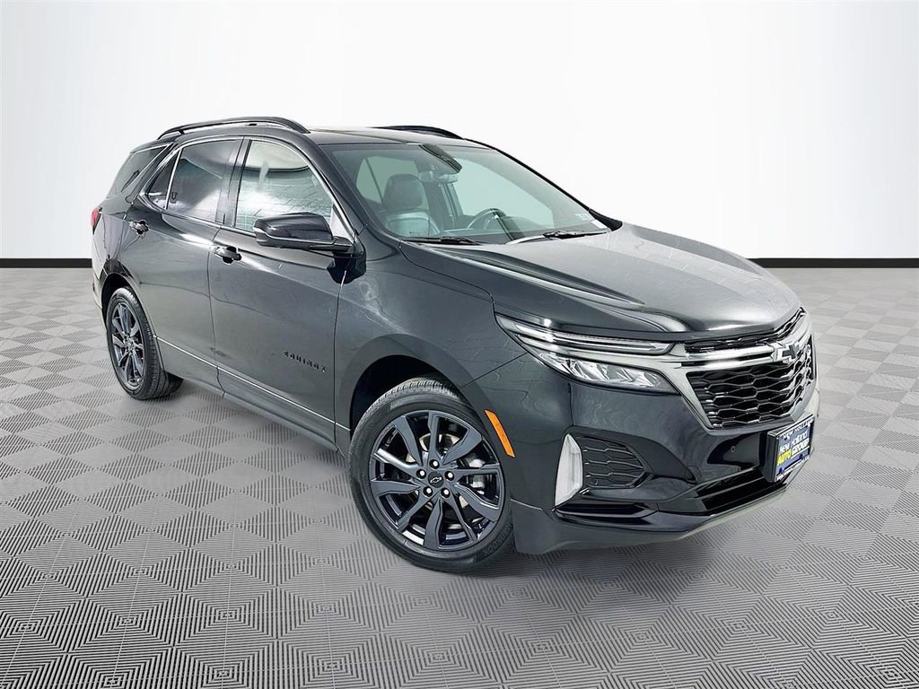 Used 2023 Chevrolet Equinox RS w/ RS Leather Package image 1