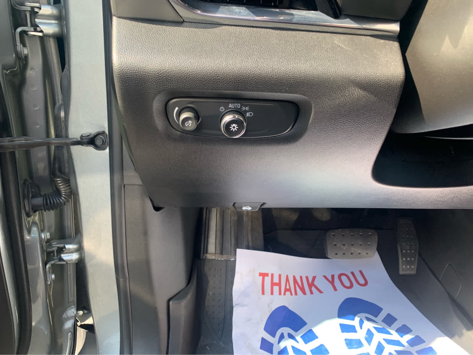 Used 2023 Chevrolet Traverse LT w/ LPO, Floor Liner Package AWD/4WD image 14