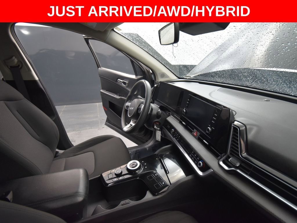 Used 2023 Kia Sportage LX AWD/4WD image 18