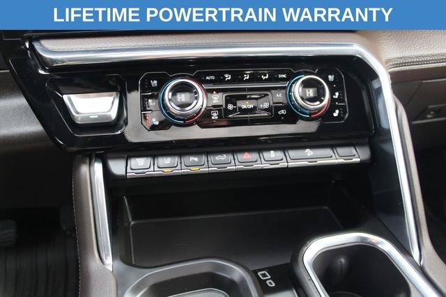 Used 2025 GMC Sierra 3500 Denali w/ Denali Reserve Package AWD/4WD image 22