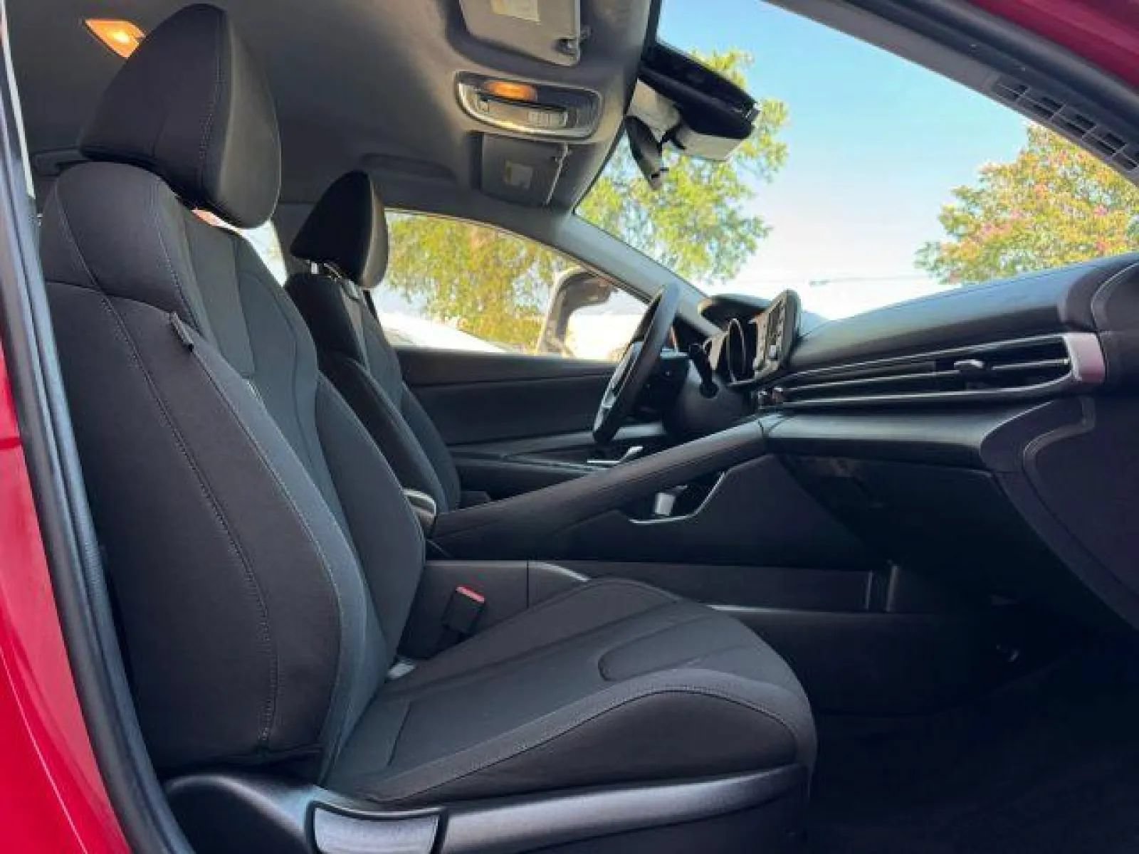 Used 2022 Hyundai Elantra SEL FWD image 23