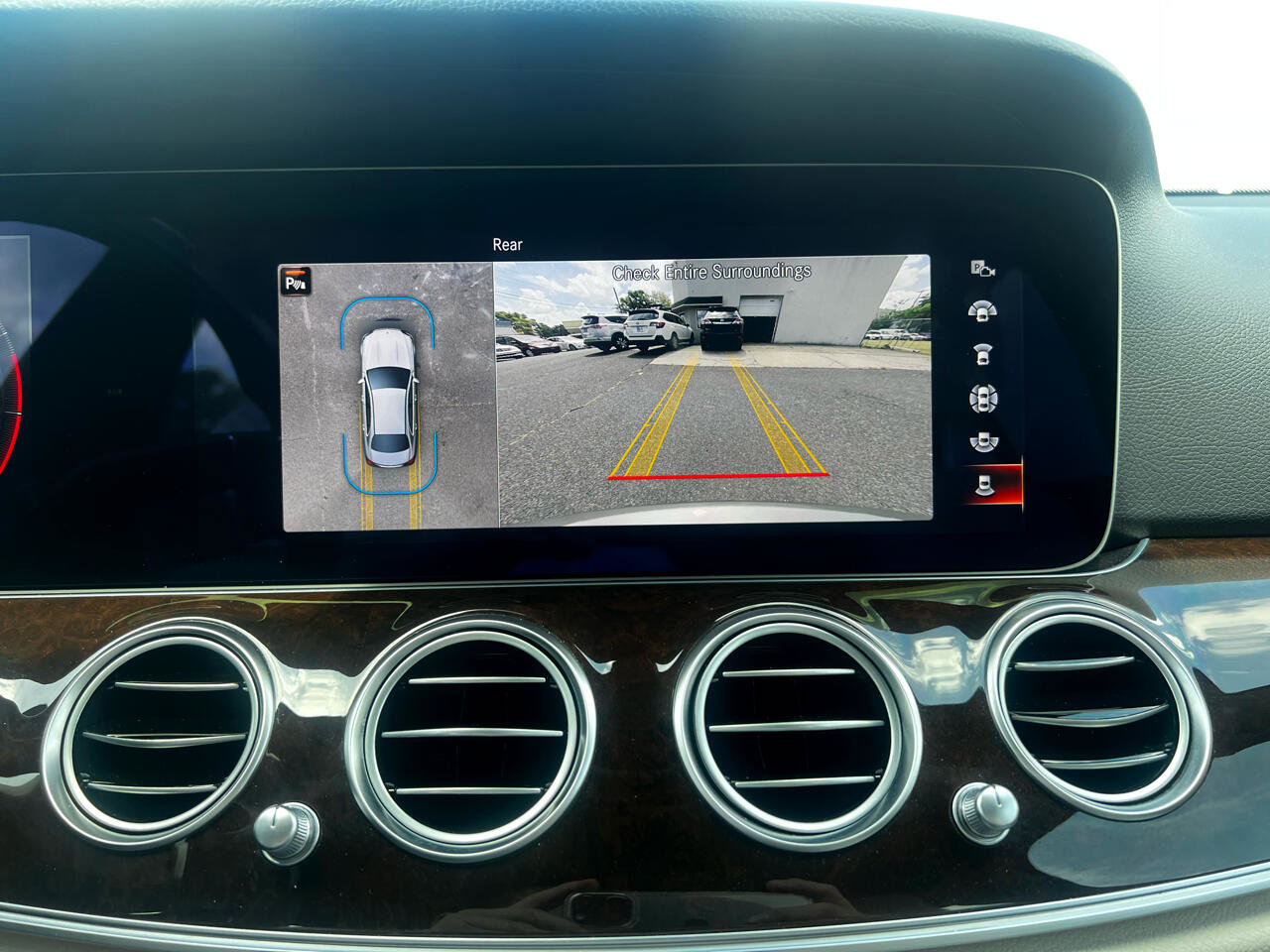 Used 2023 Mercedes-Benz E 450 4MATIC Sedan image 15