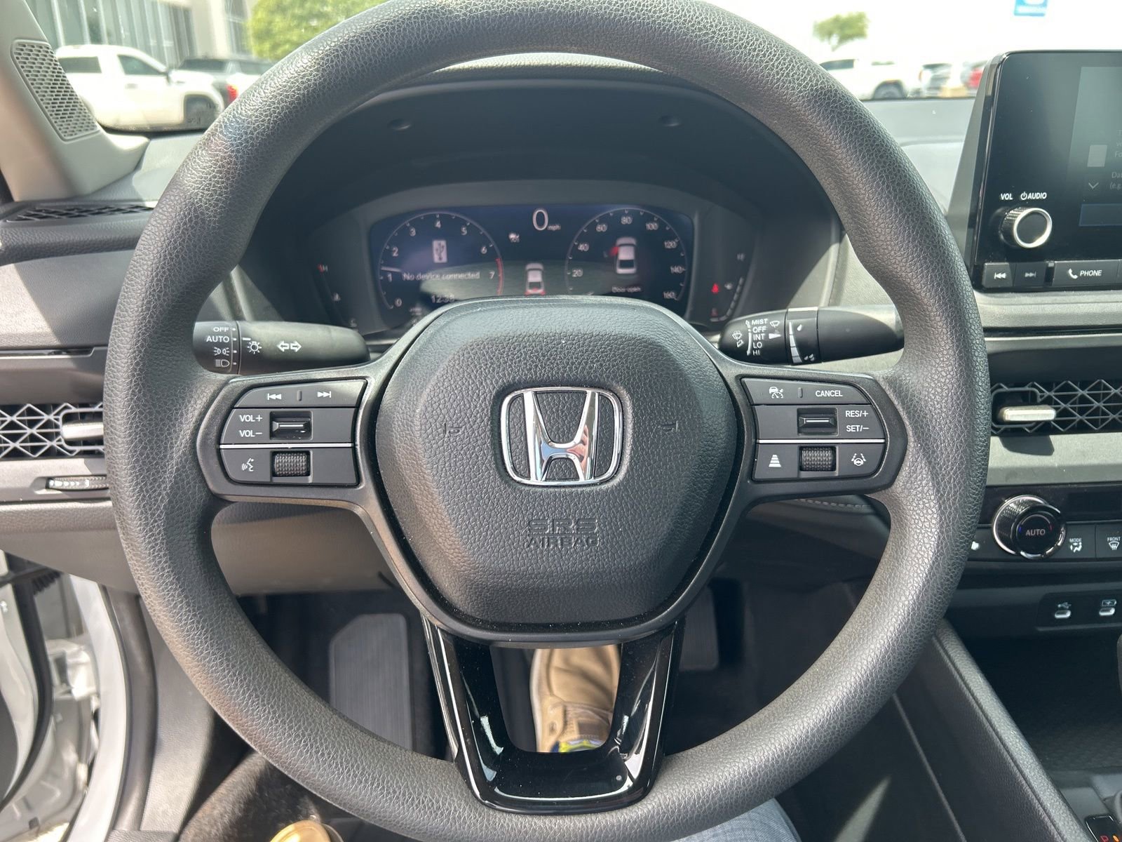 Used 2025 Honda Accord SE image 14