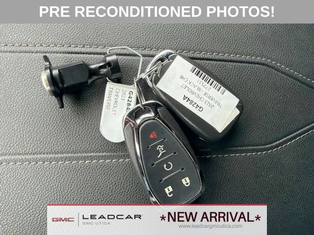 Used 2023 Chevrolet Traverse LT AWD/4WD image 27