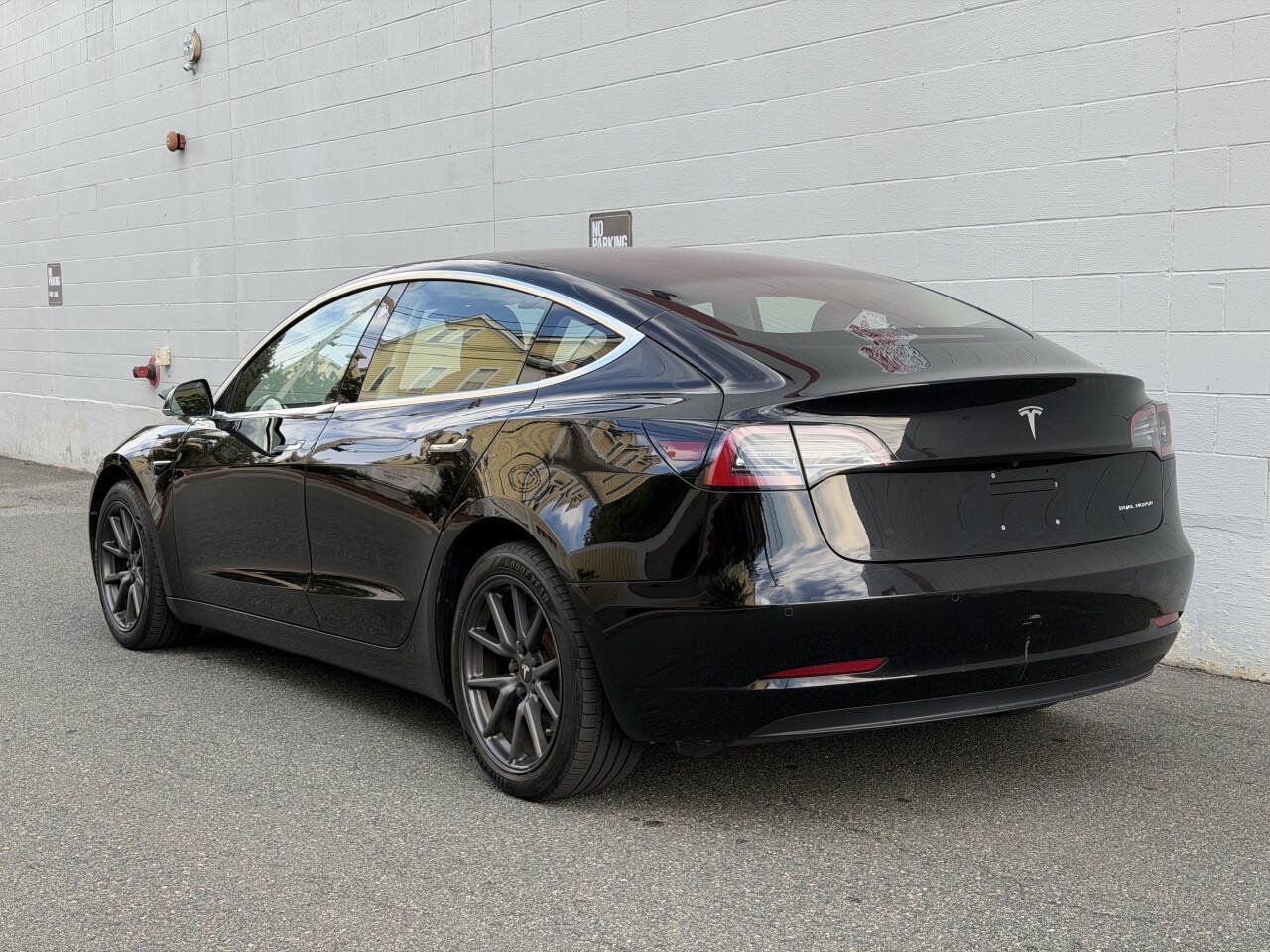 Used 2018 Tesla Model 3 Long Range AWD/4WD image 4