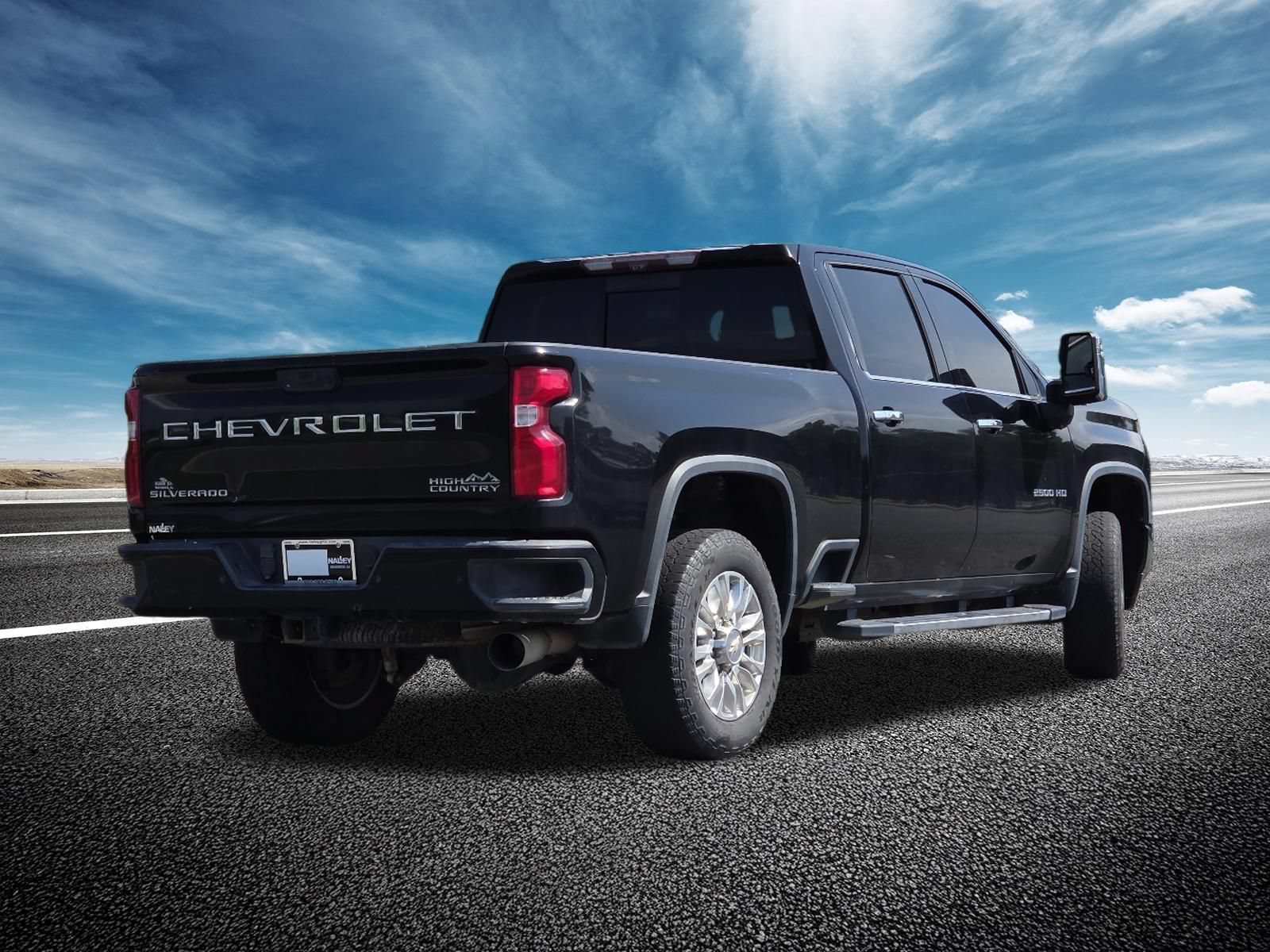 Used 2020 Chevrolet Silverado 2500 High Country w/ Technology Package AWD/4WD image 21