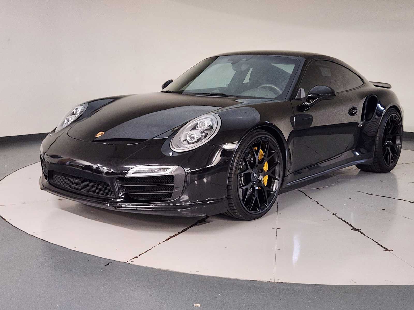 Used 2014 Porsche 911 Turbo S AWD/4WD video 1