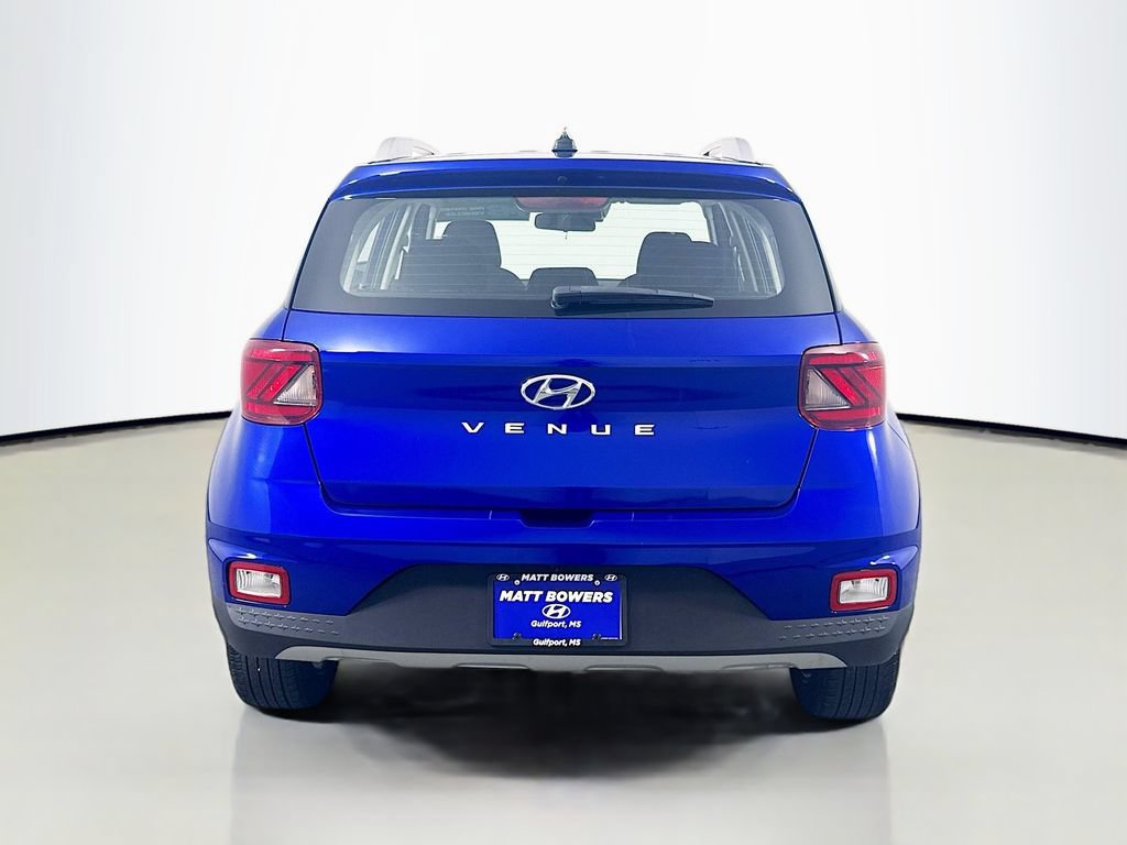 Certified 2025 Hyundai Venue SEL FWD image 6
