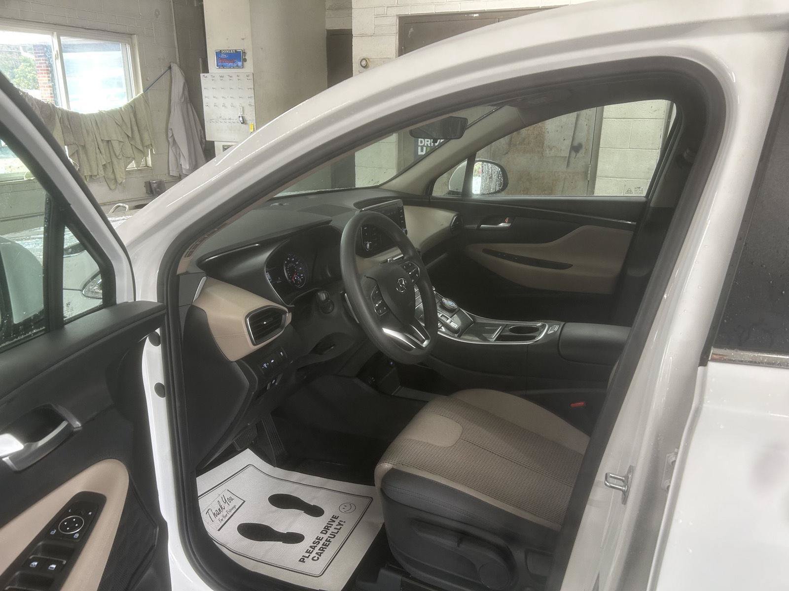 Used 2023 Hyundai Santa Fe SE AWD/4WD image 13