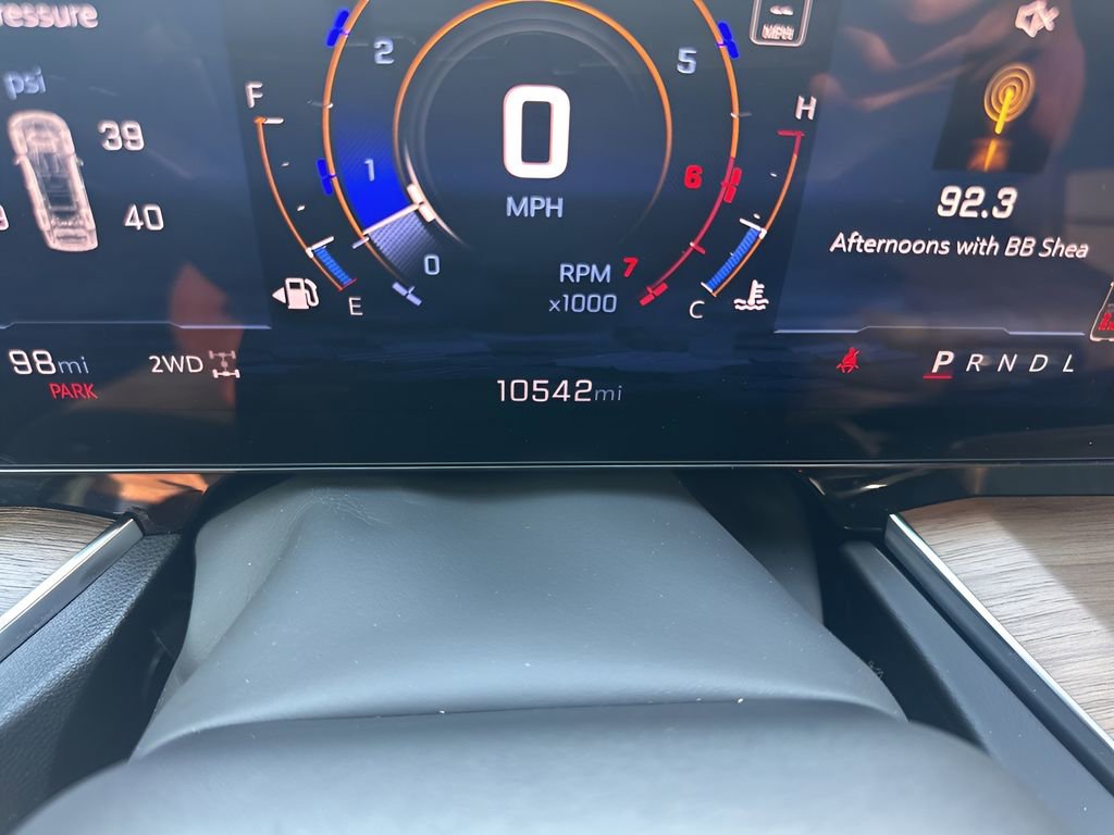 Used 2025 Chevrolet Tahoe High Country w/ Sun And Tow Package image 28